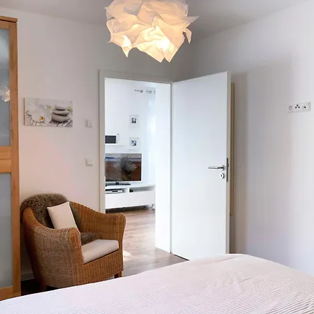 Sterntaucher 02 Appartement *